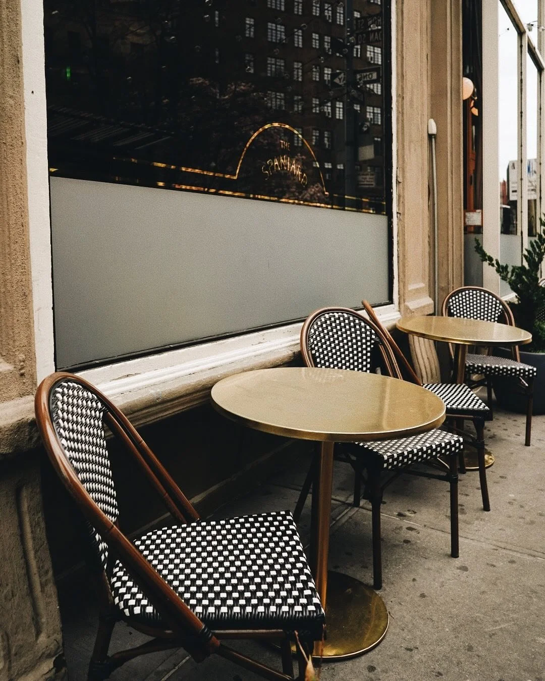 An ode to caf&eacute; chairs.