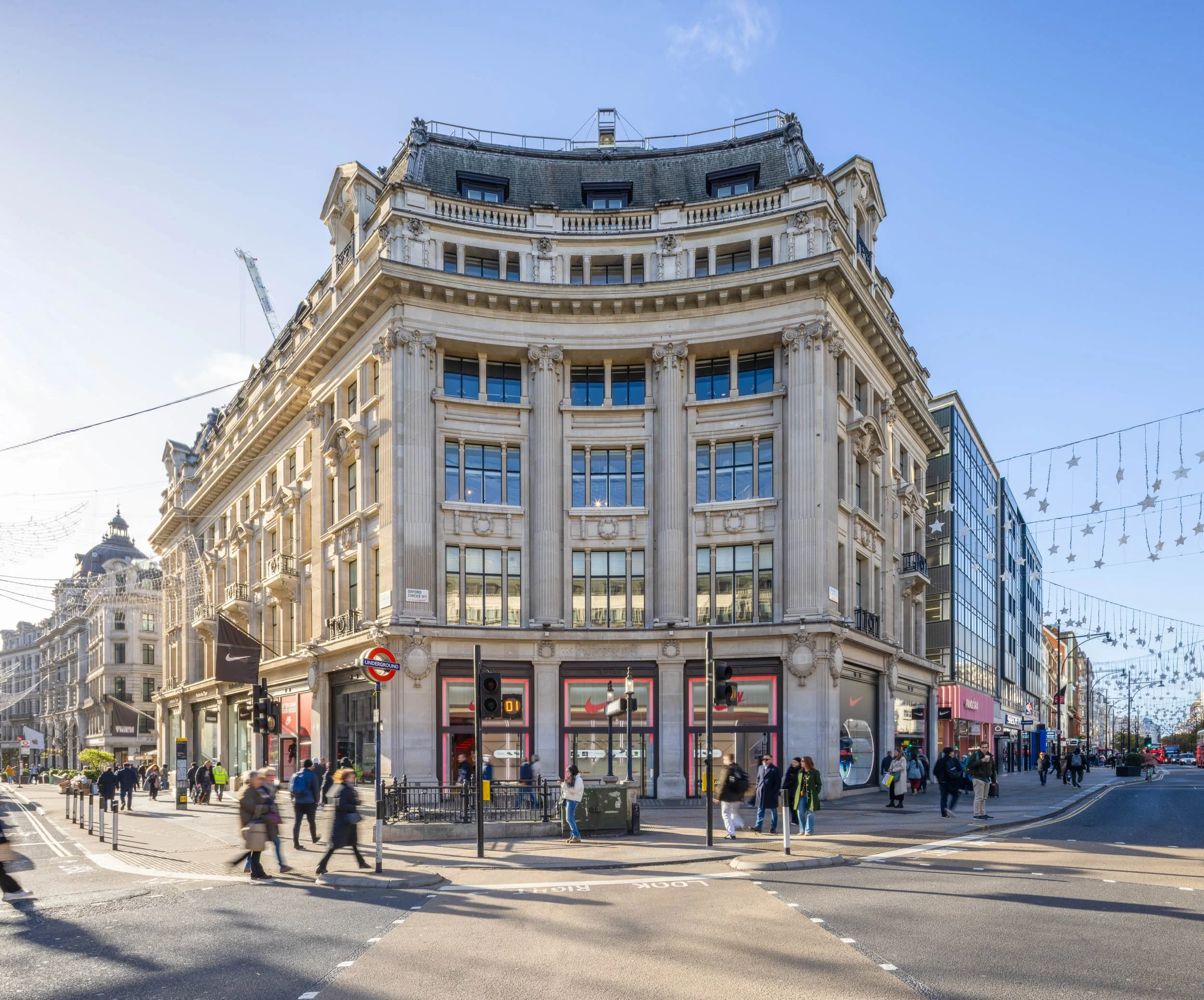 Oxford Circus Max Brook Photography-1.jpg