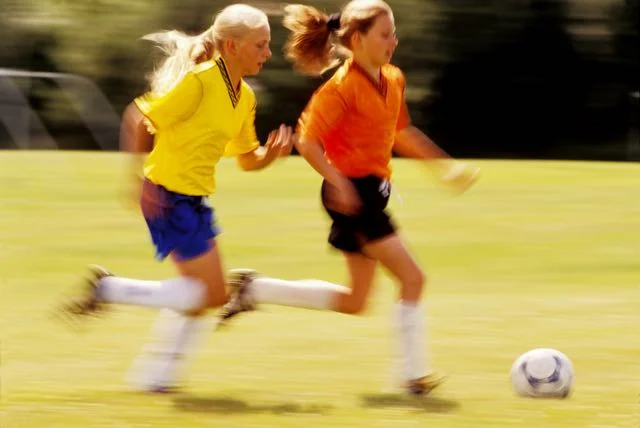Soccer girls-12 years old-smaller.jpg