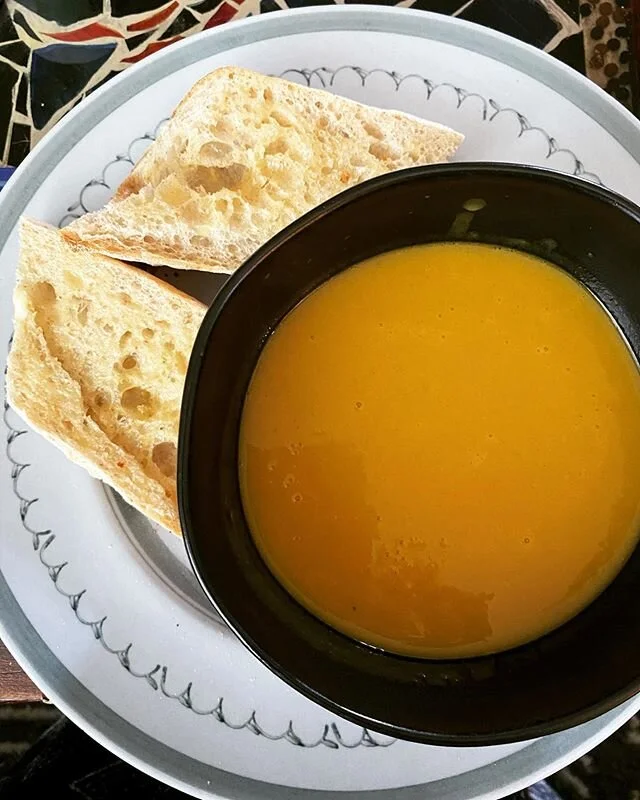 Butternut squash soup + toasted baguette because it&rsquo;s cool to eat when you&rsquo;re hungry and it&rsquo;s okay to follow a craving even if that means there&rsquo;s very little protein and mostly carbs (+ lots of micronutrients including vitamin
