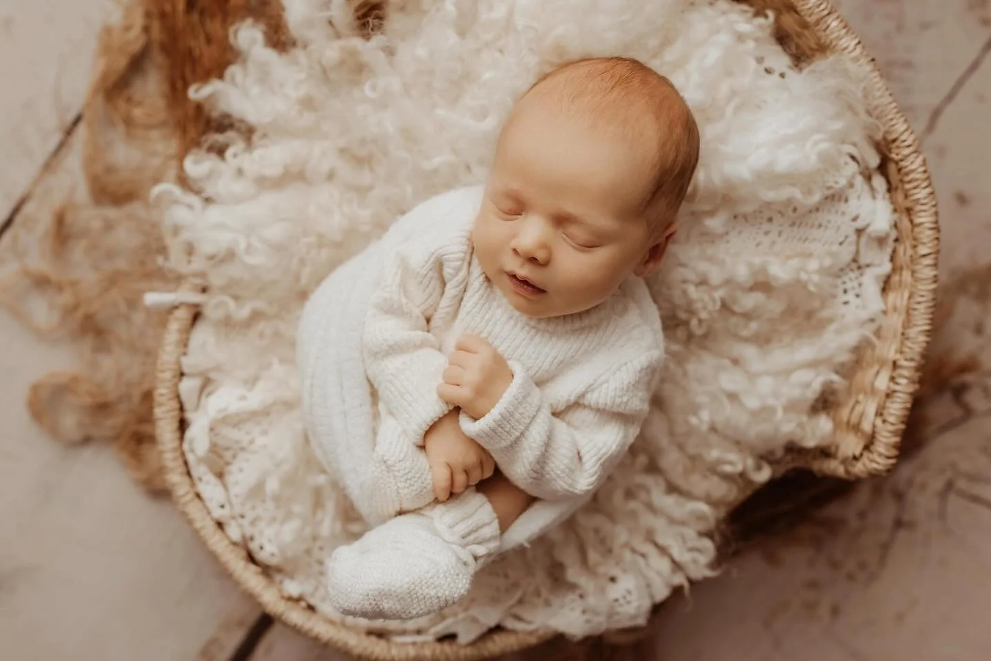 Baby Brooks! 🤍
How adorable is that little snuggle with his big brother! 🥹