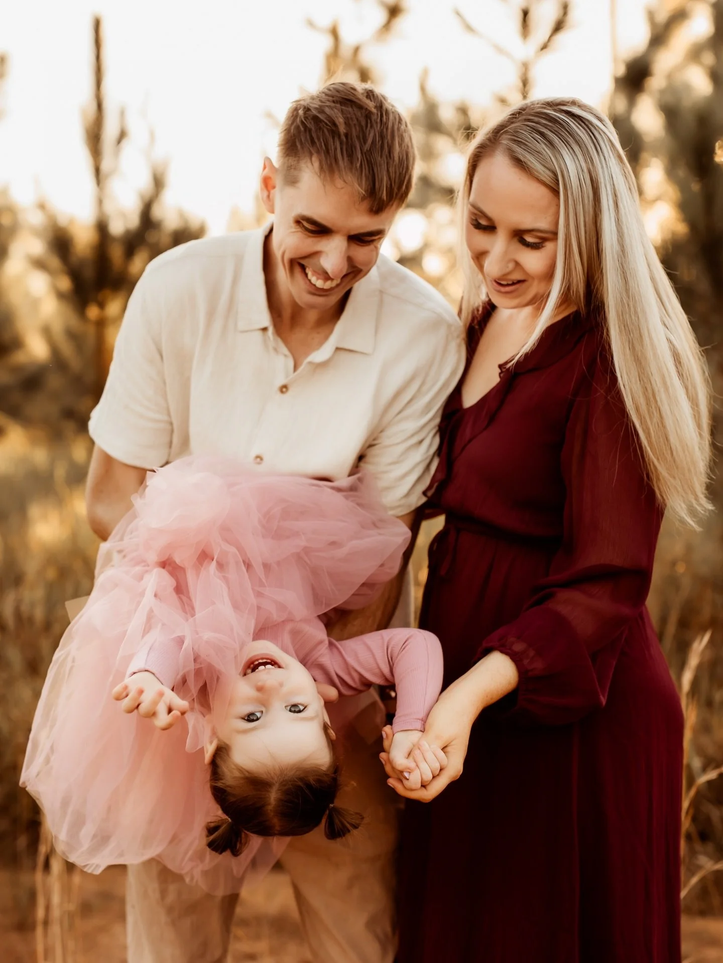 This is your reminder to book the family photos. These little years won&rsquo;t look like this forever 🥹🤍