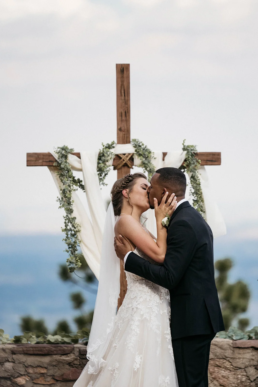 Katy &amp; Solomon: Sunrise Amphitheater &amp; Skylight