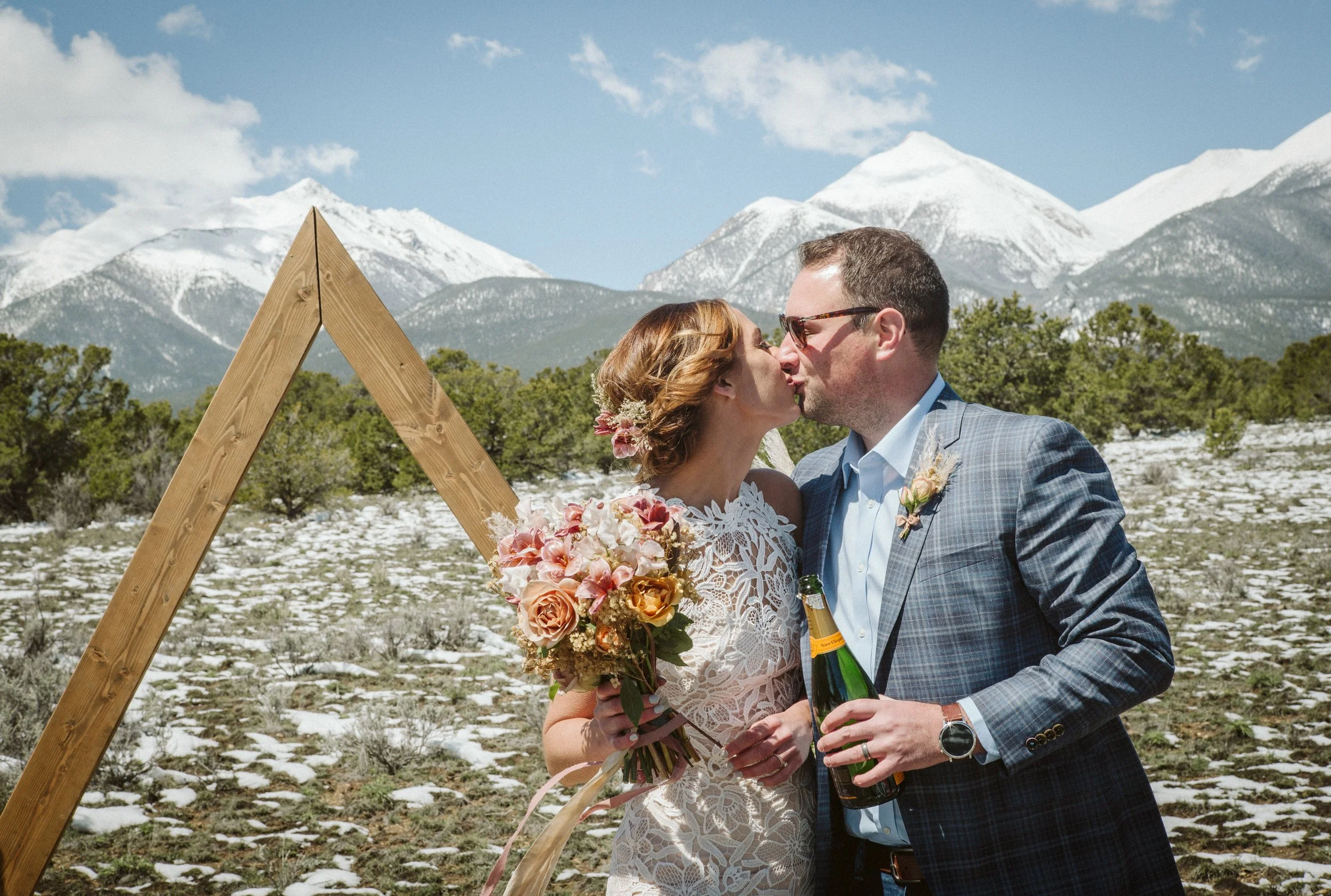 Sarah &amp; Curt's Mountain Mini Wedding