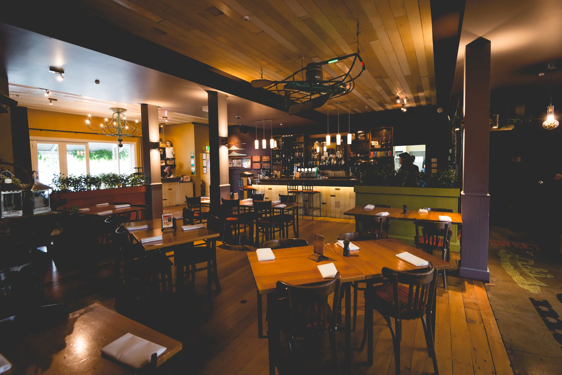 The Landing Restaurant in West Auckland — The Riverhead