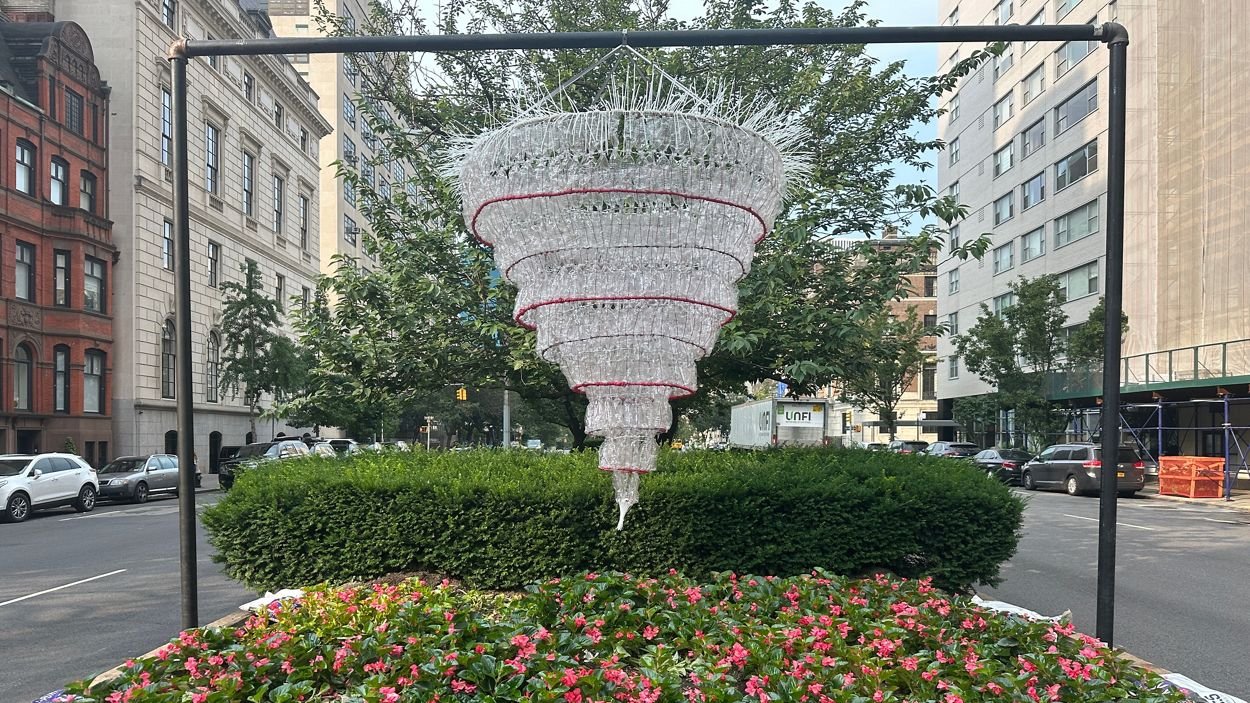 Chandeliers on Park Avenue!