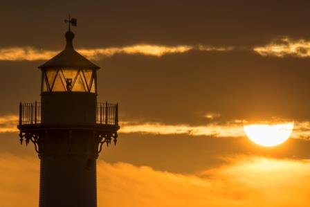 wollongong-lighthouse-sunrise.jpg