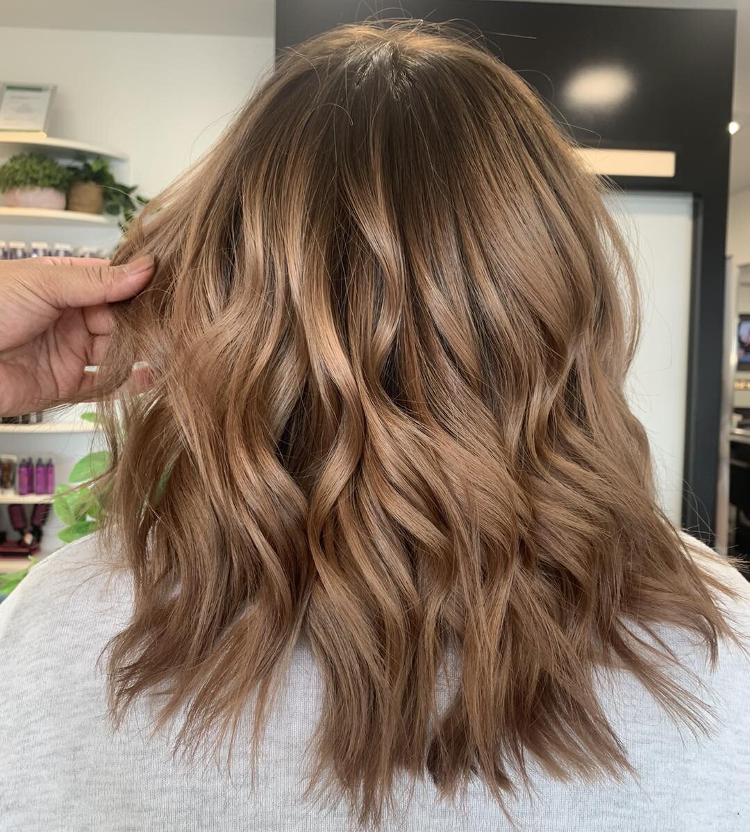 Toffee 💛

Another amazing creation by Audrey! 

#schwarzkopf #schwarzkopfprofessional #schwarzkopfpro #ghd #ghdcurls #salon #toffeehair #toffeehaircolor