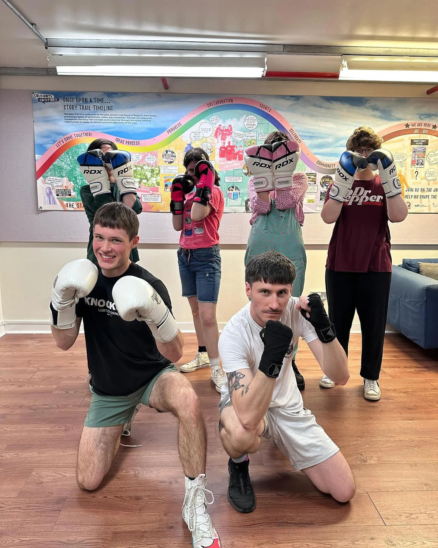 👏 Well done to our young boxers from MOSAIC LGBTQ+ Young Persons’ Trust who smashed their intro to boxing class today 🥊 🏳️‍⚧️ 🏳️‍🌈 
@le_flour 
@jimmy_handy_ 
@themosaictrust 
@knockoutlondon