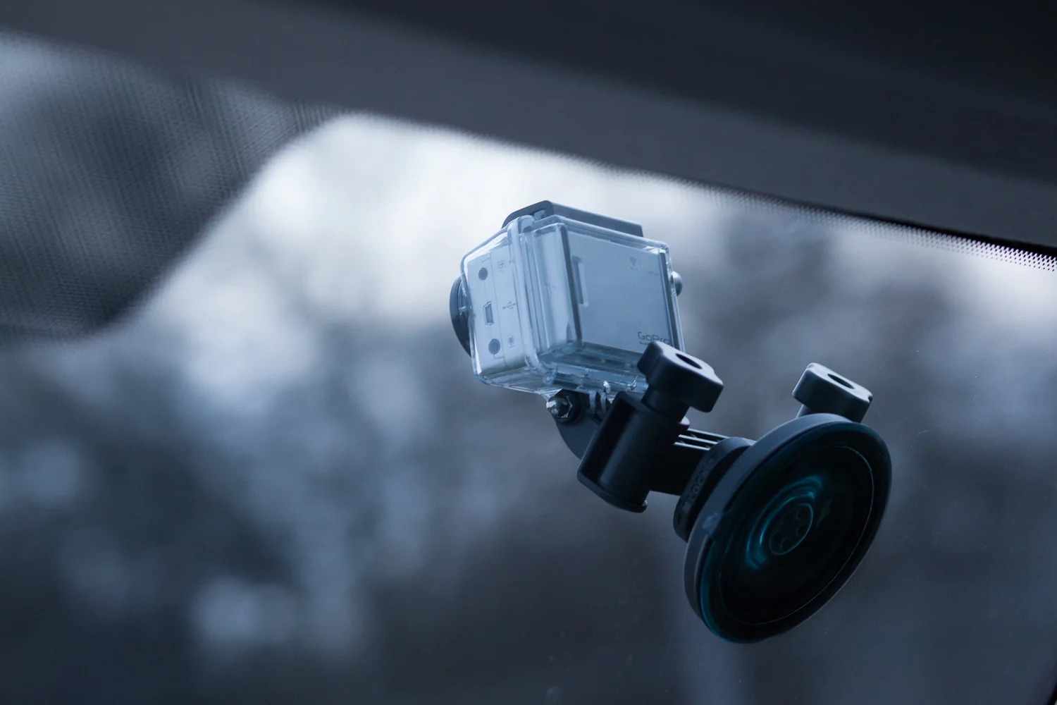 GoPro-Befestigung-Autoscheibe.jpg