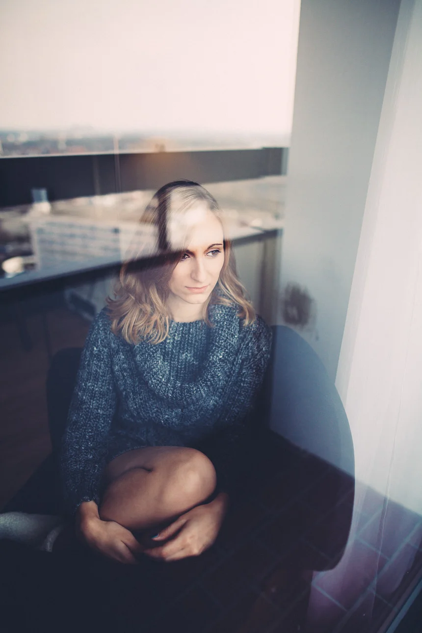 Yvonne-160301-014-ret
