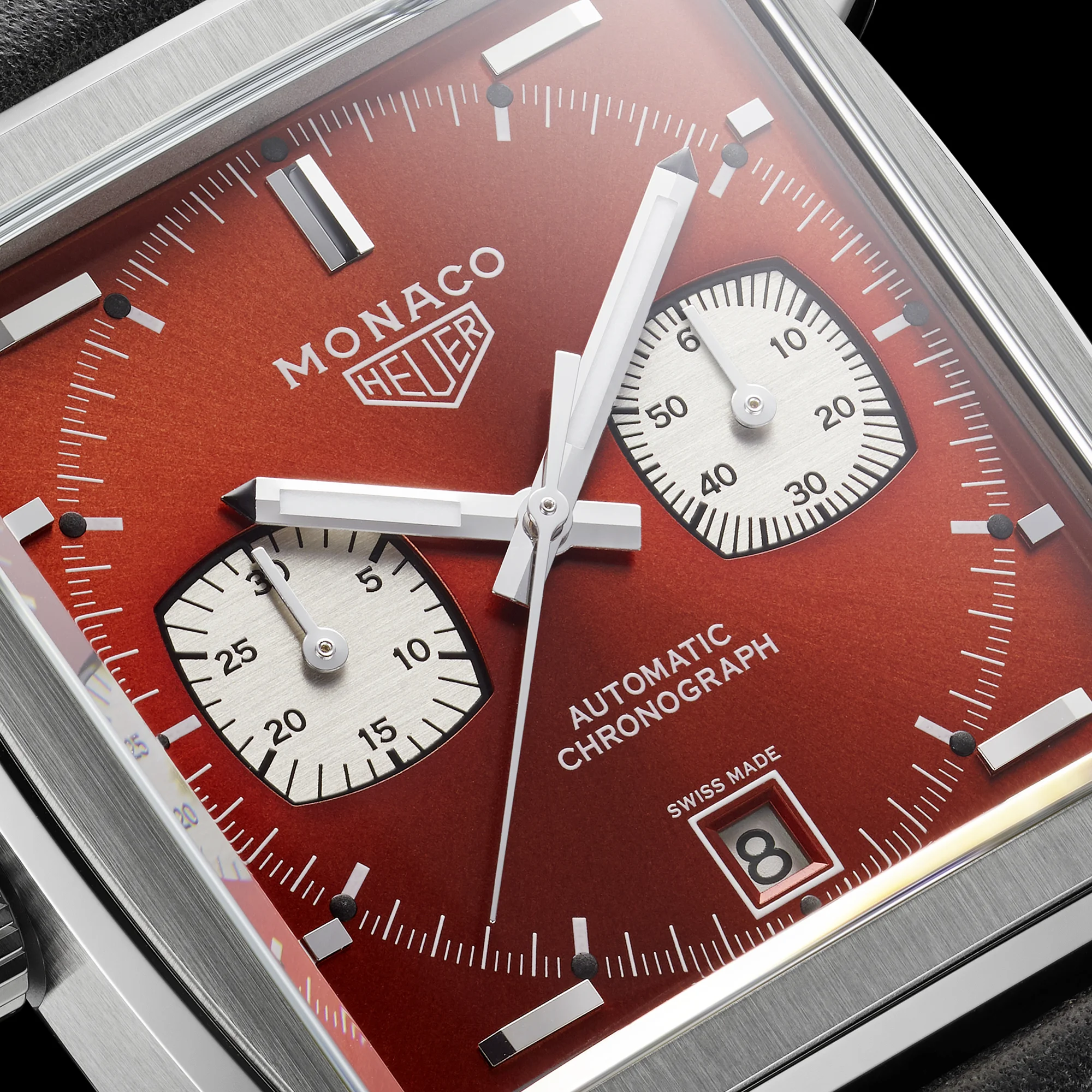 CAW211W.FC6467 SPECIAL ED. THROUGH TIME 80'S - CLOSE UP DIAL 2019.jpg