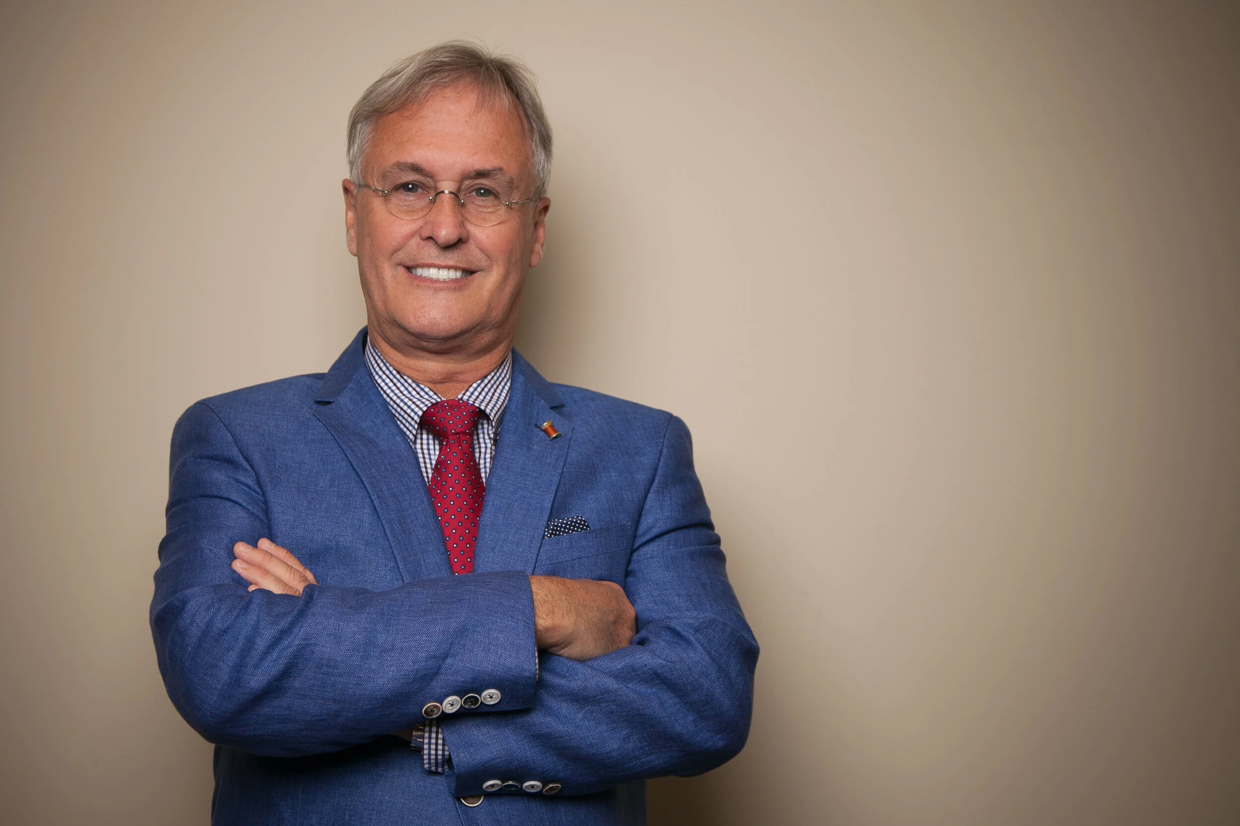 Jean Louis Racine, Canadian immigration lawyer since 1978. Accredited lawyer from Le Barreau du Quebec, Canada.
