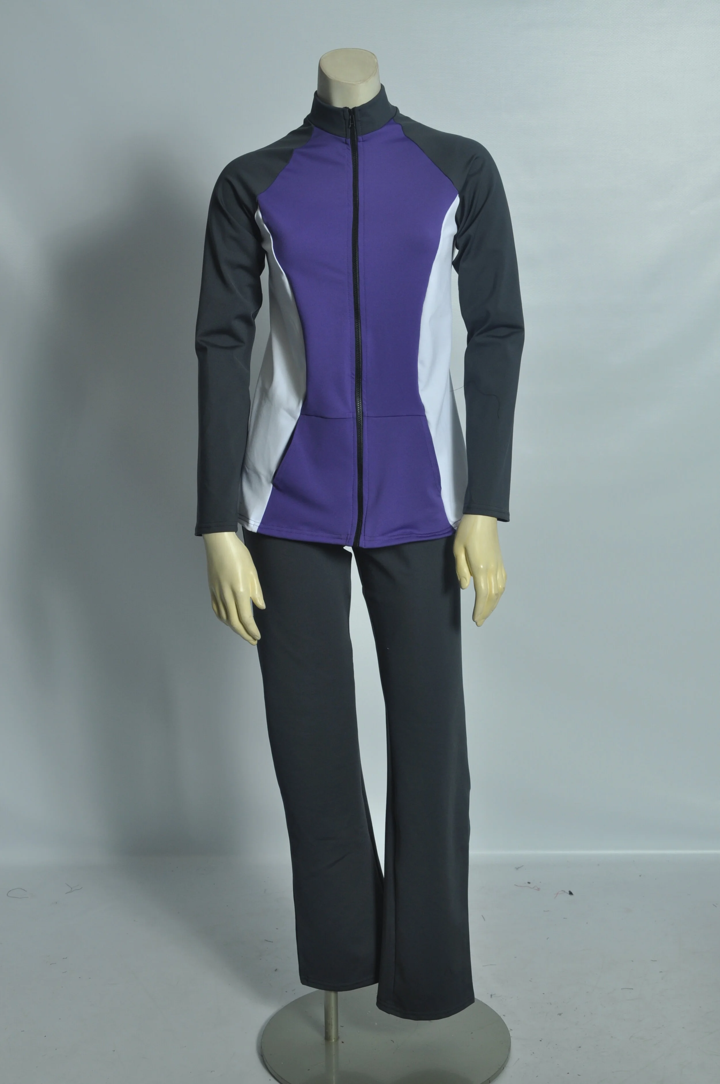 Jacket: 68502Pant: 61525