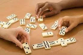 dominoes.jpeg
