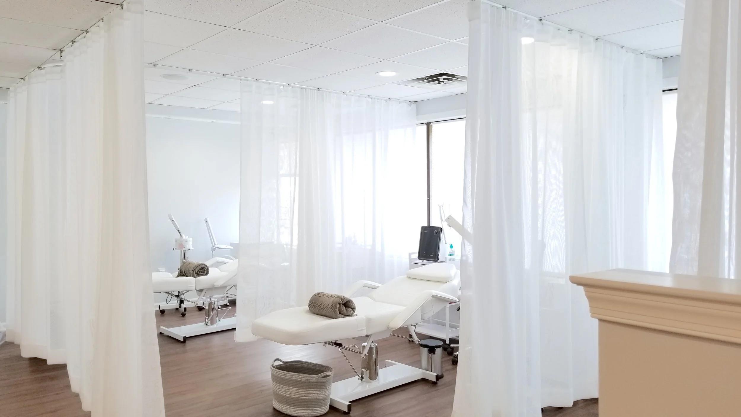 About us — Skin Facial Bar
