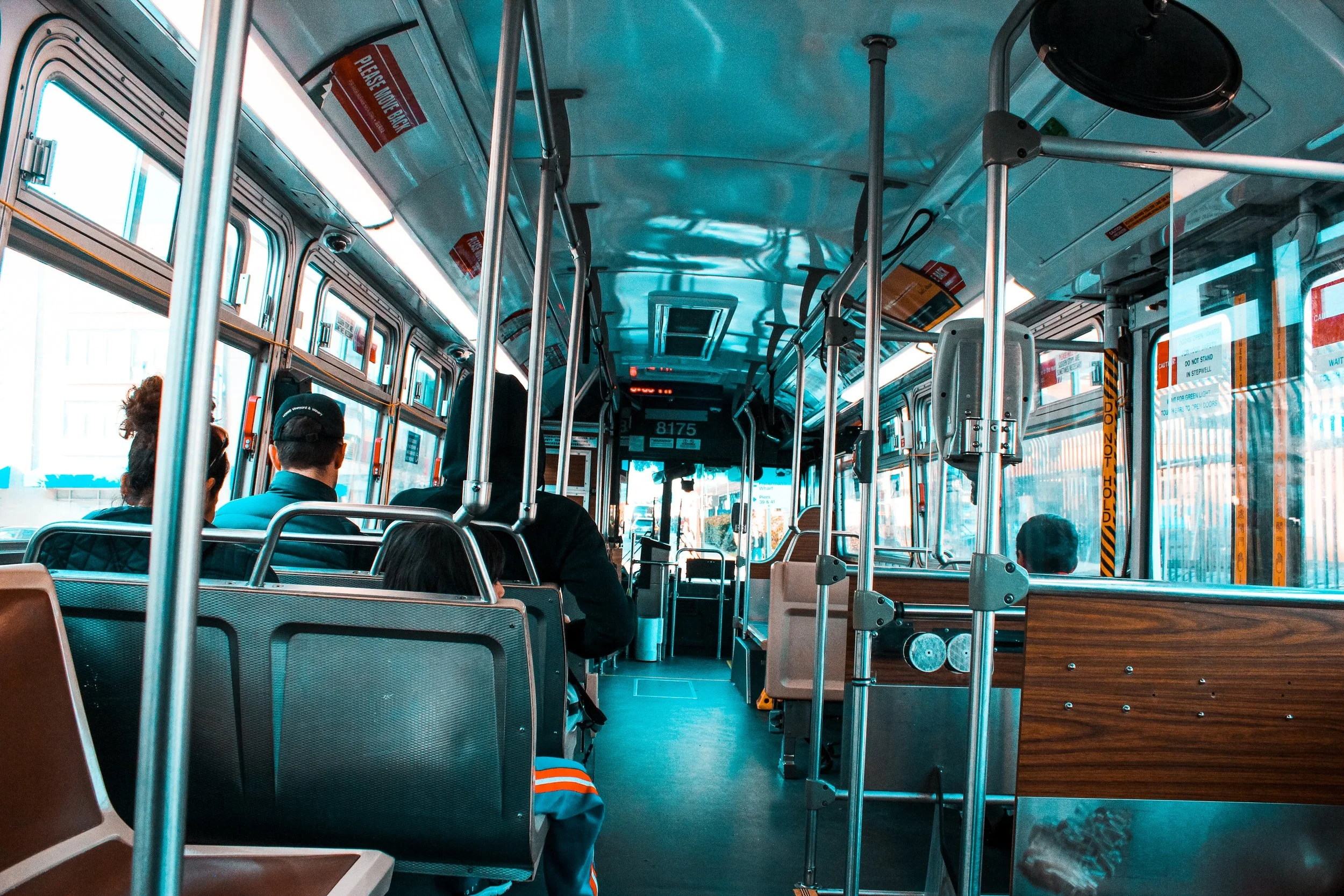 bus-business-commuters-808846.jpg