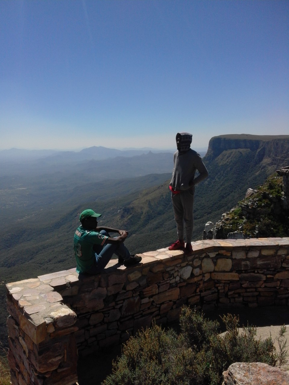 “A mind-blowing view from the TUNDAVALA CLIFF”.jpg