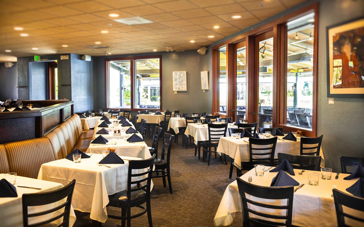 mistral-main-dining-room.jpg