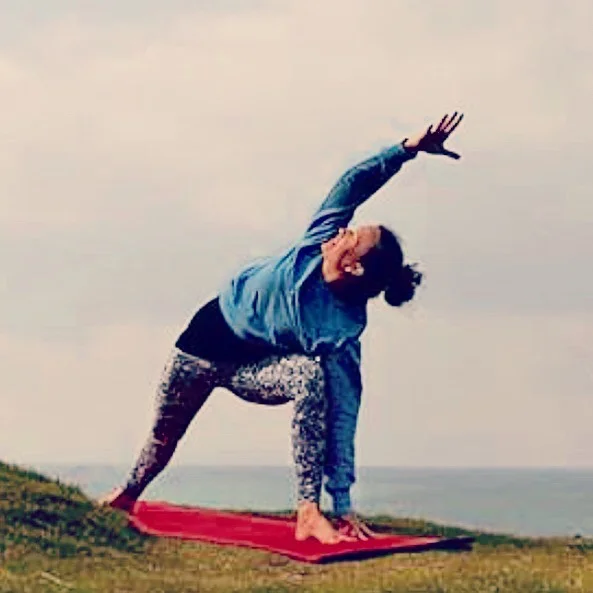 Ekams Jodie taking her practise outside. 🙏🏼 @anandamovementbliss