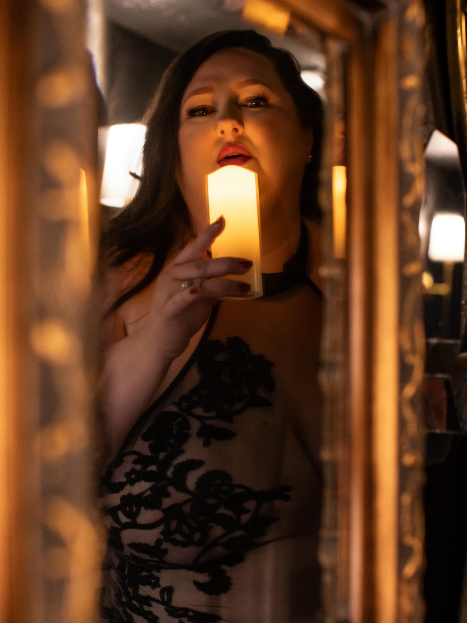 Can I tell you a secret?

Almost every first-time client thinks she&rsquo;s the exception.

She&rsquo;s too awkward.
Too old.
Too shy.
Too curvy.
Too inexperienced.
Not photogenic.
Not confident enough.

She spends weeks convincing herself she&rsquo;