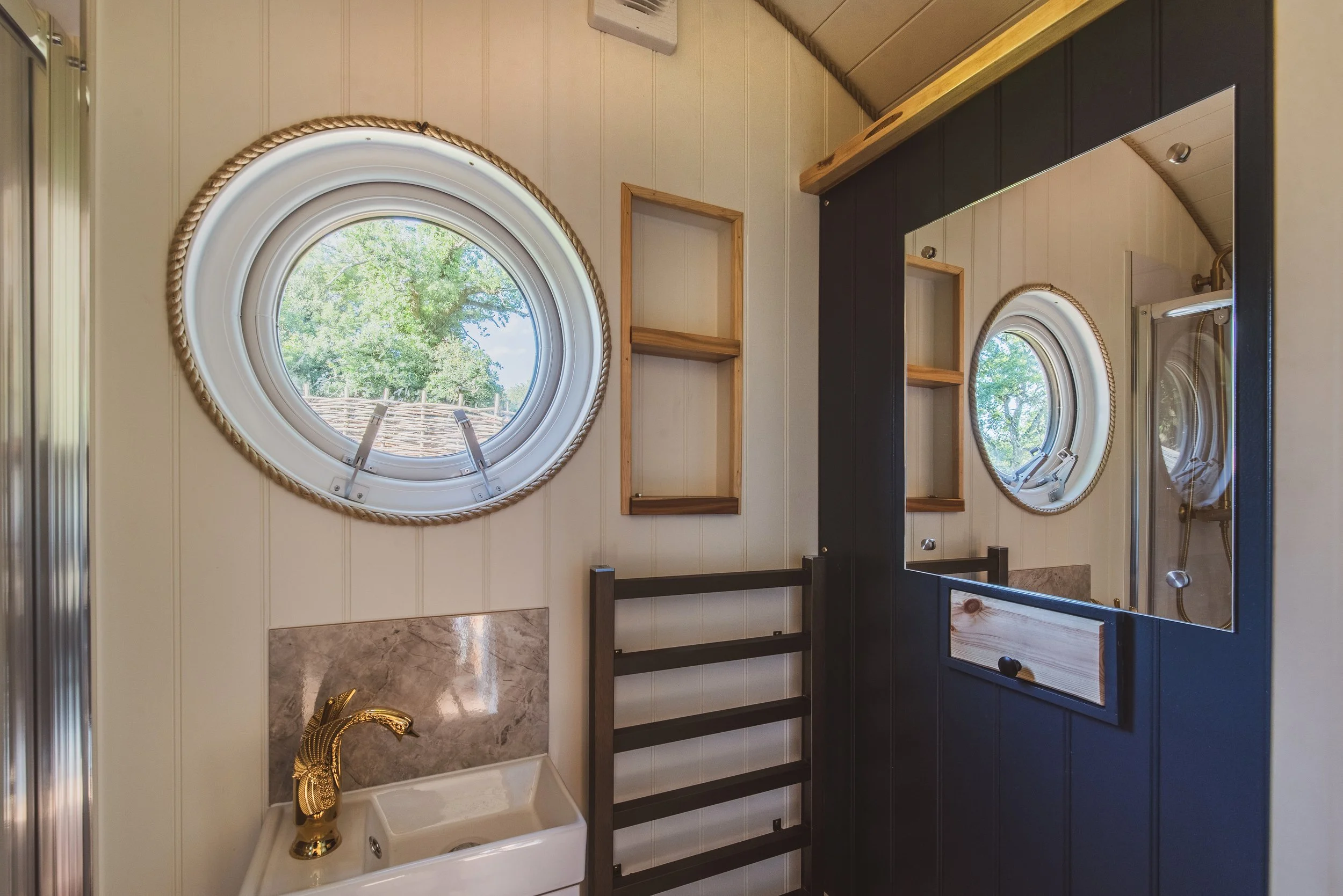 The Hideaway HR-12.jpg