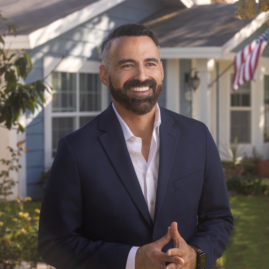 Join us for Harmony, MenAlive's annual fundraiser gala on Saturday, May 18, at the Anaheim Hilton. We're honored to present Alex Mohajer, an award-winning independent political writer, advocate, and organizer, and Jeff Whittiker, a longtime MenAlive 