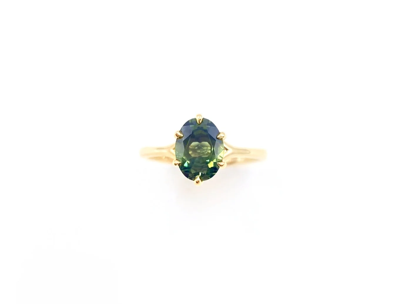 Oval Green sapphire ring