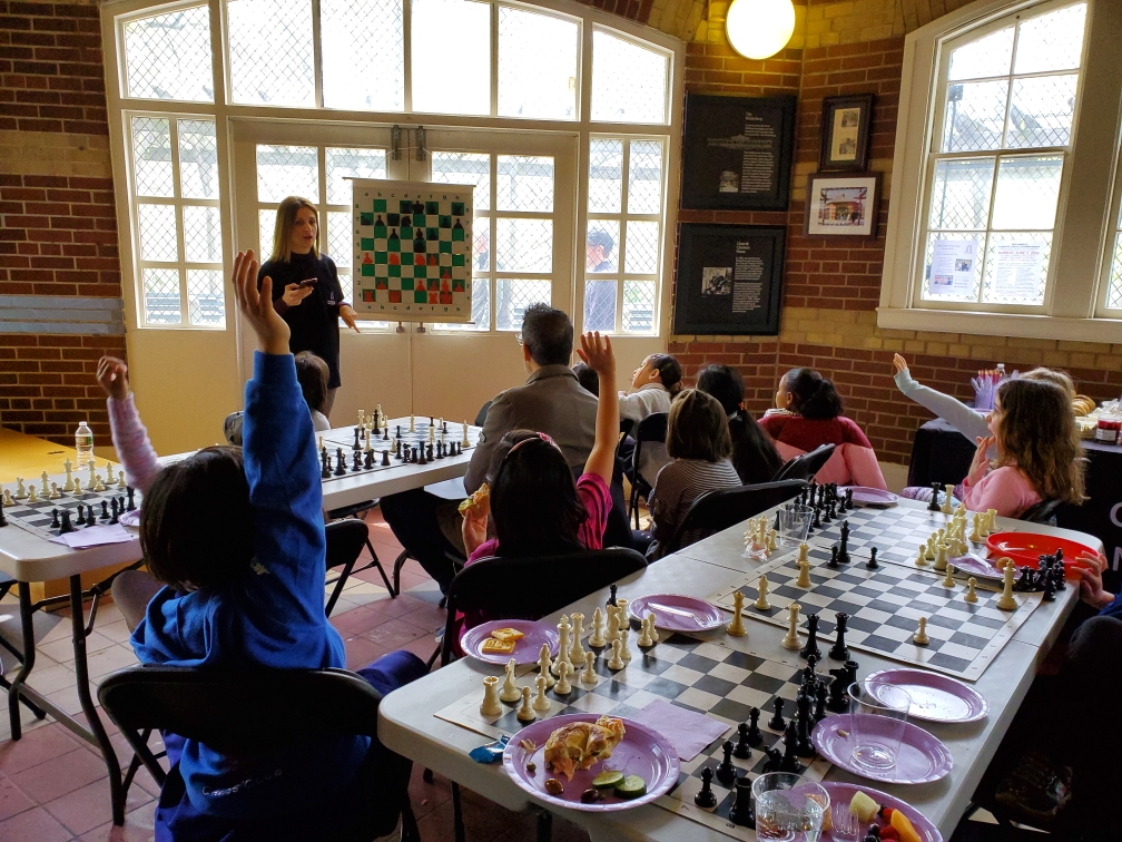  Hands raised for Woman Grandmaster Rusa Goletiani 