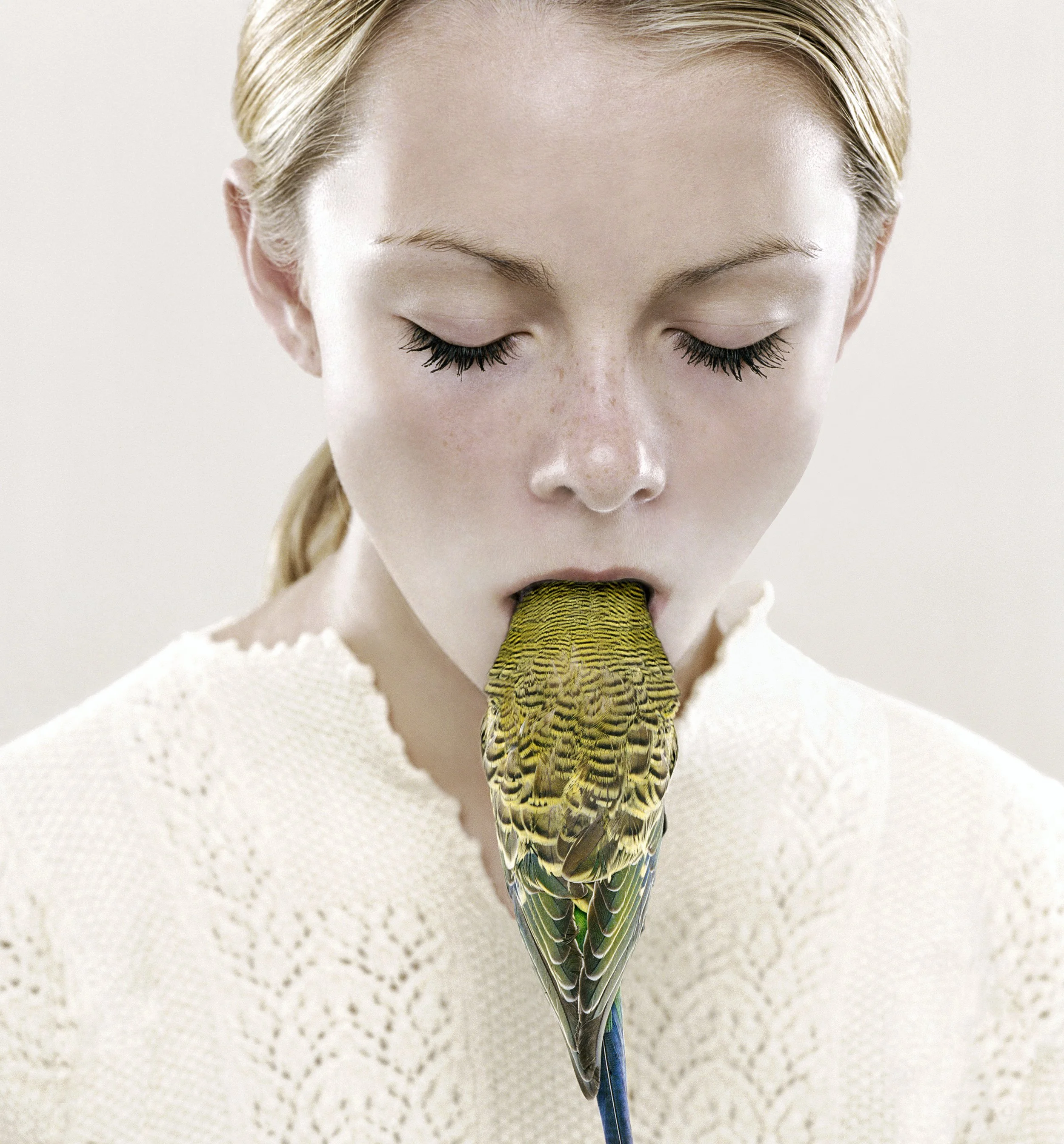 Shenae and Jade, 2005, 119x111cm