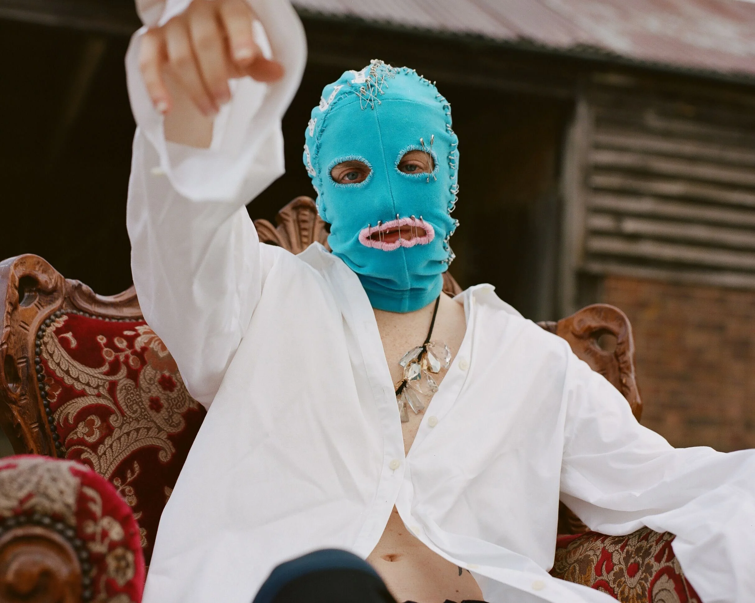 Images by : Lou Jasmine