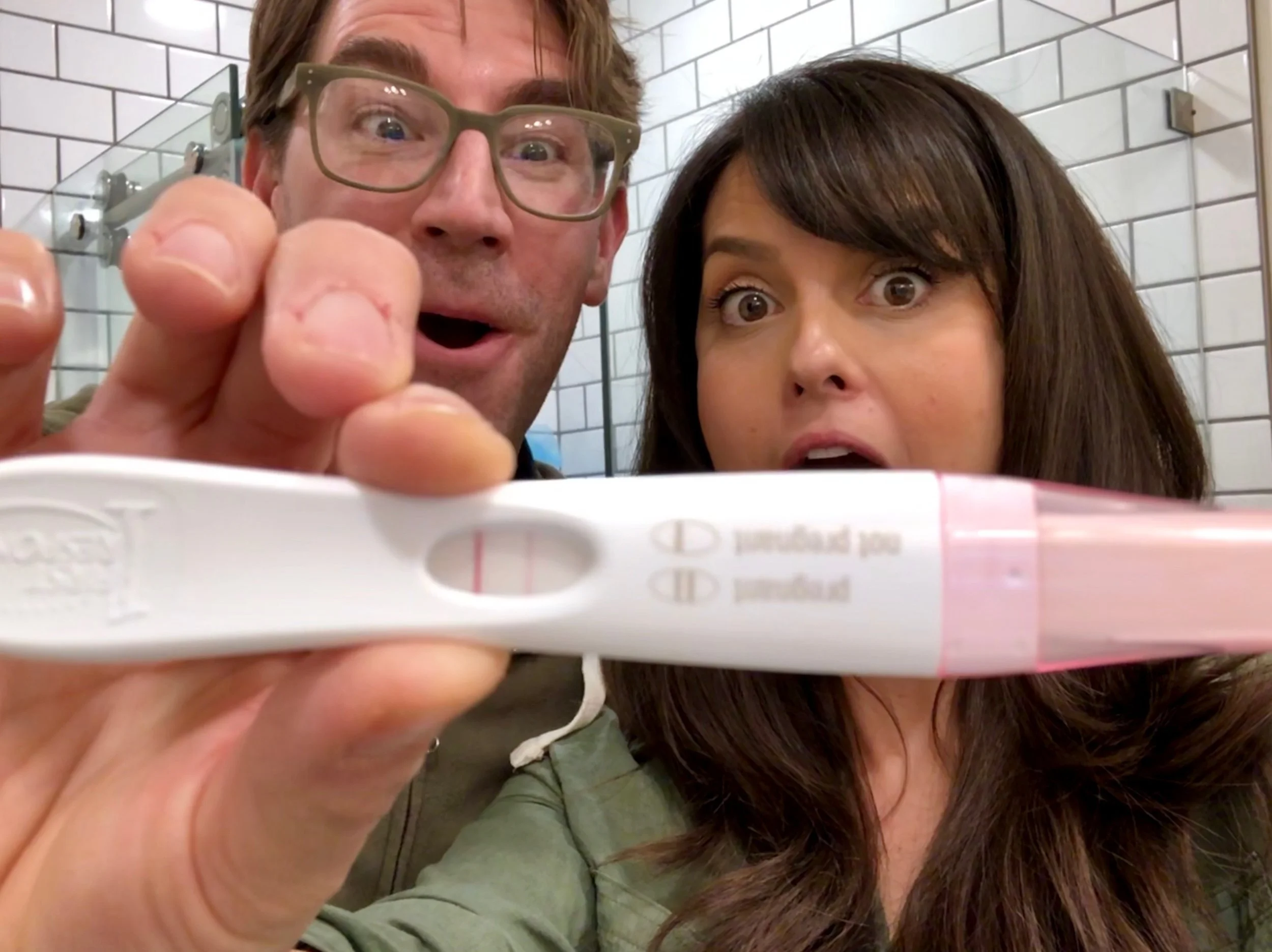 Two pink lines = preggo!