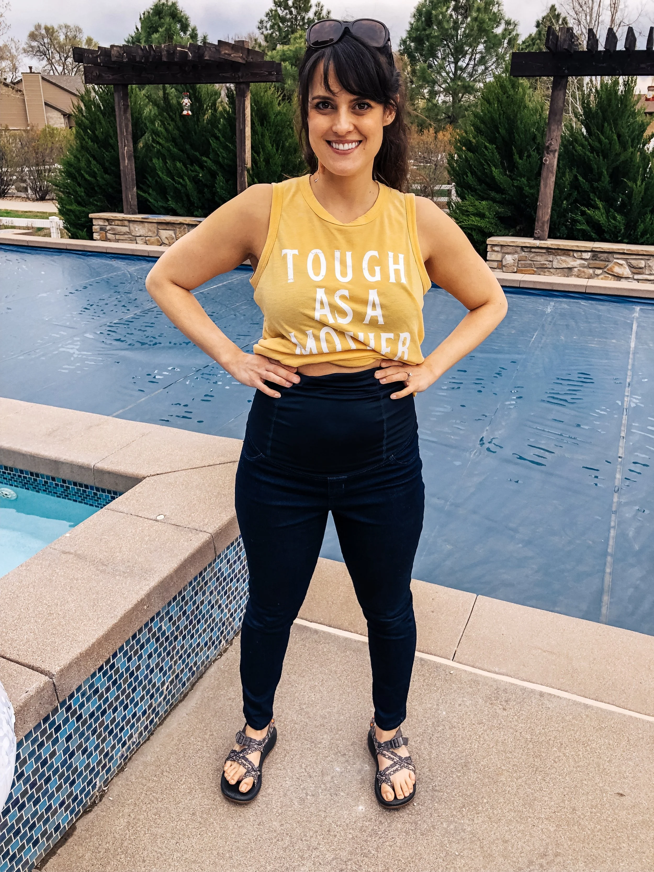 Showing off my new maternity pants!