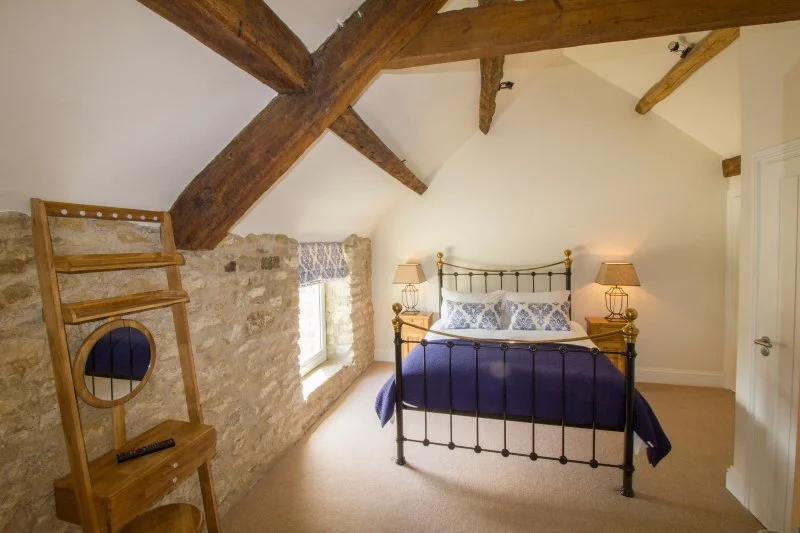 Bedroom 1.jpg