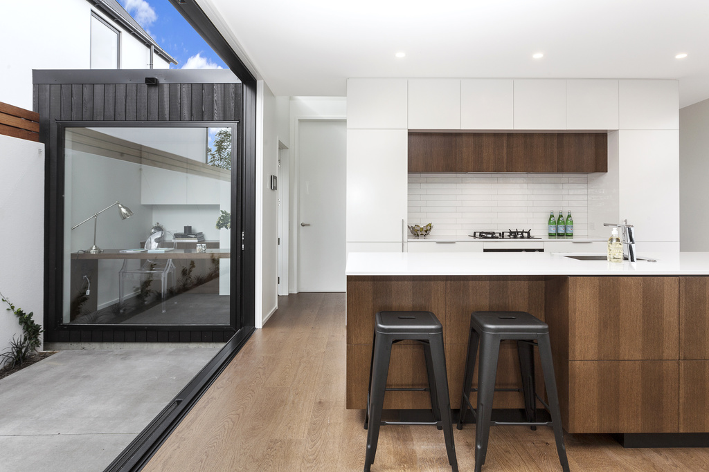 023_Open2view_ID358679-3_gracefield_ave.jpg