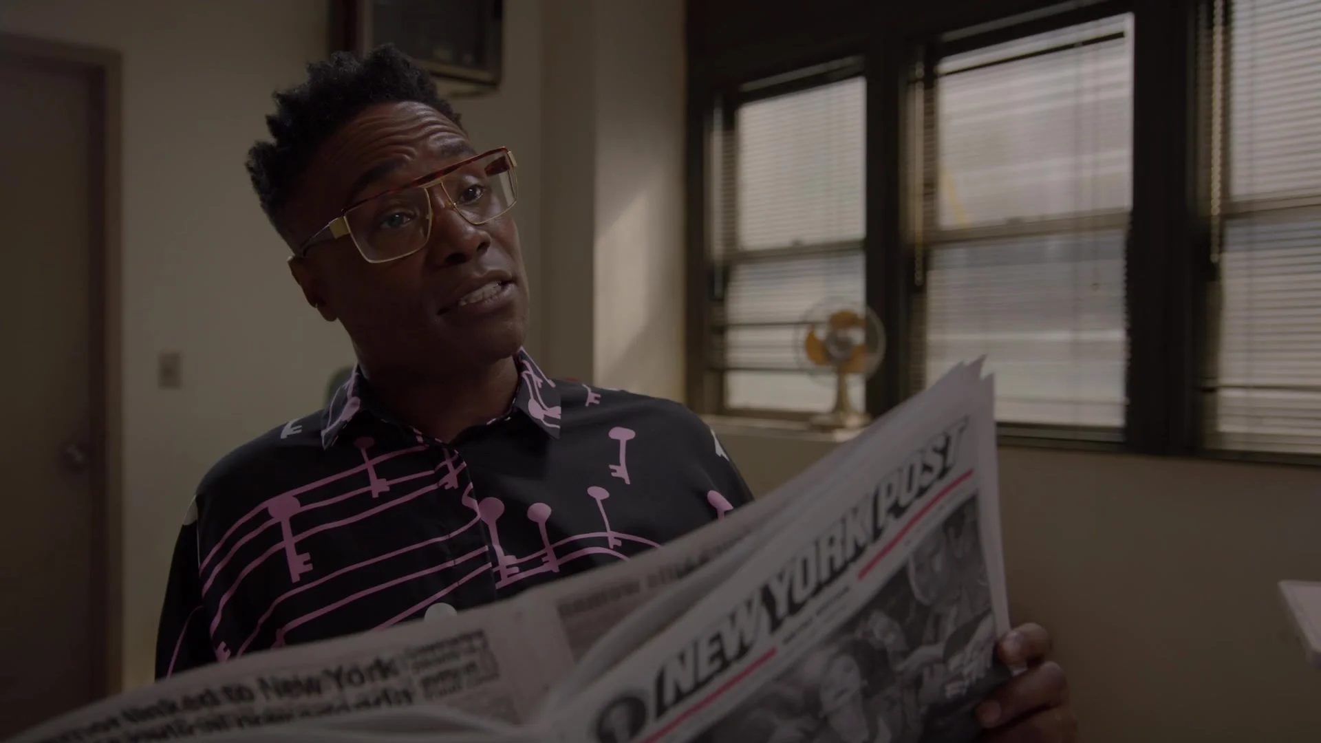 New-York-Post-Newspaper-in-Pose-2.jpg