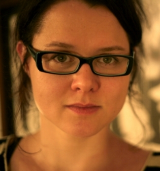 TuuliHeadshot2014.jpg