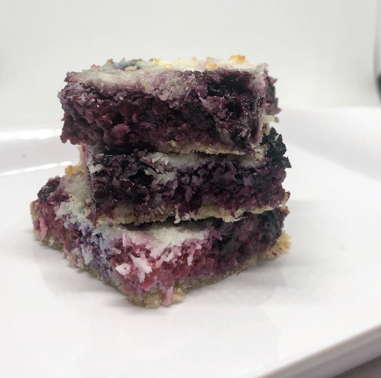 BERRY COCONUT SLICE