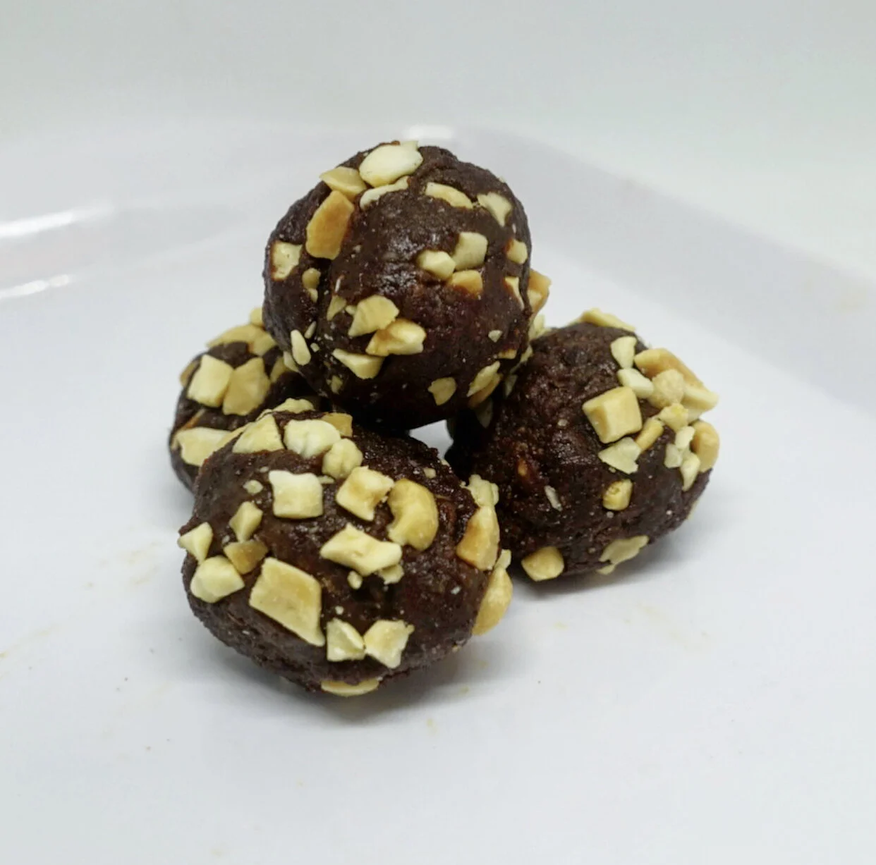 FERRERO ROCHER BALLS