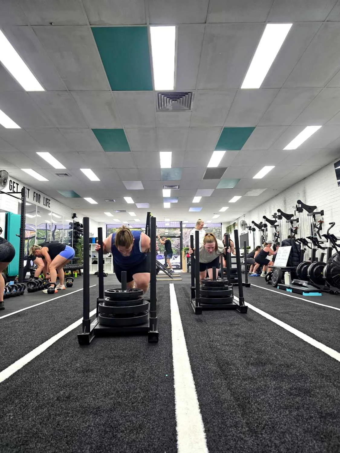 fit for life hyrox training sled push.jpg