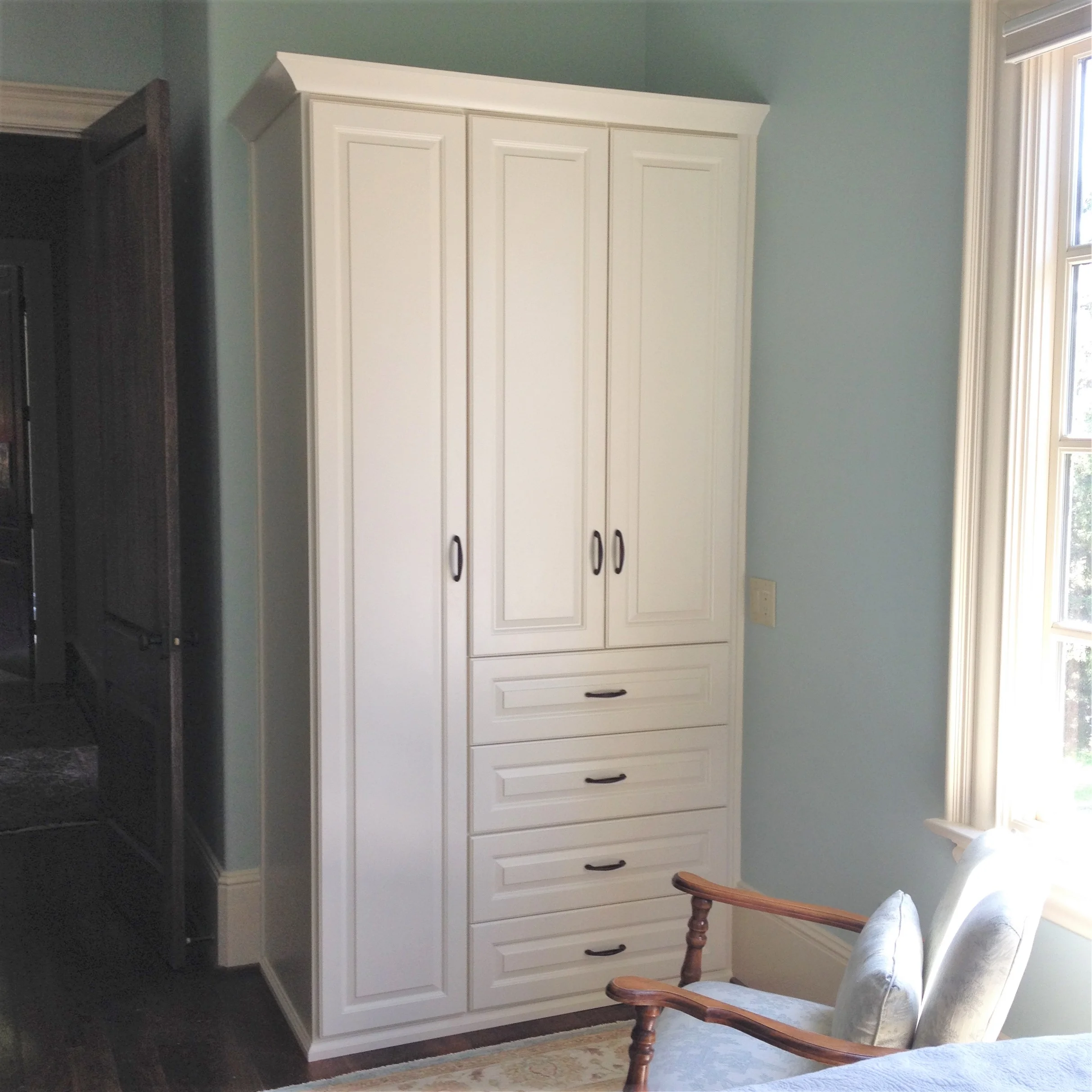 Guest Bedroom Wardrobe - After.JPG