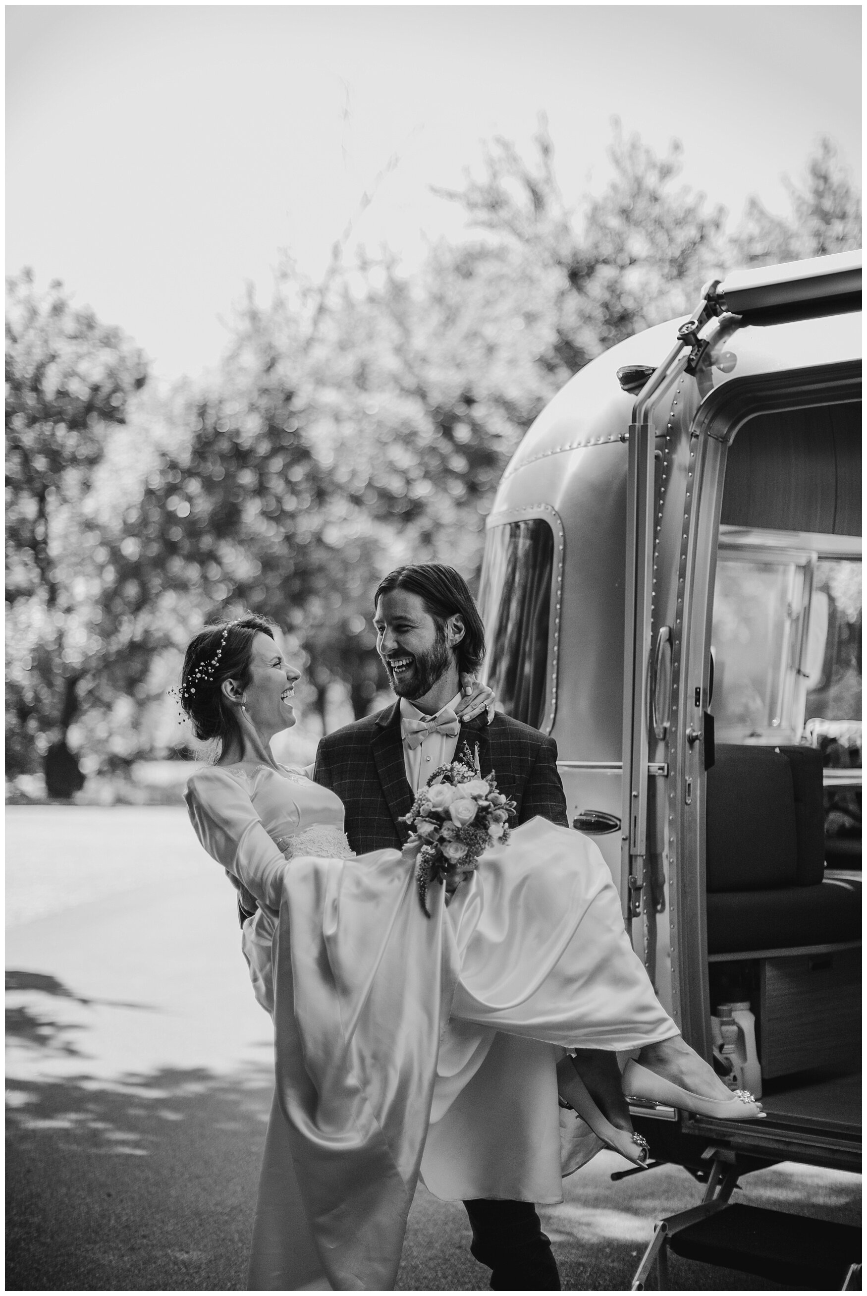 Intimate Midwest Elopement Wedding -77.jpg