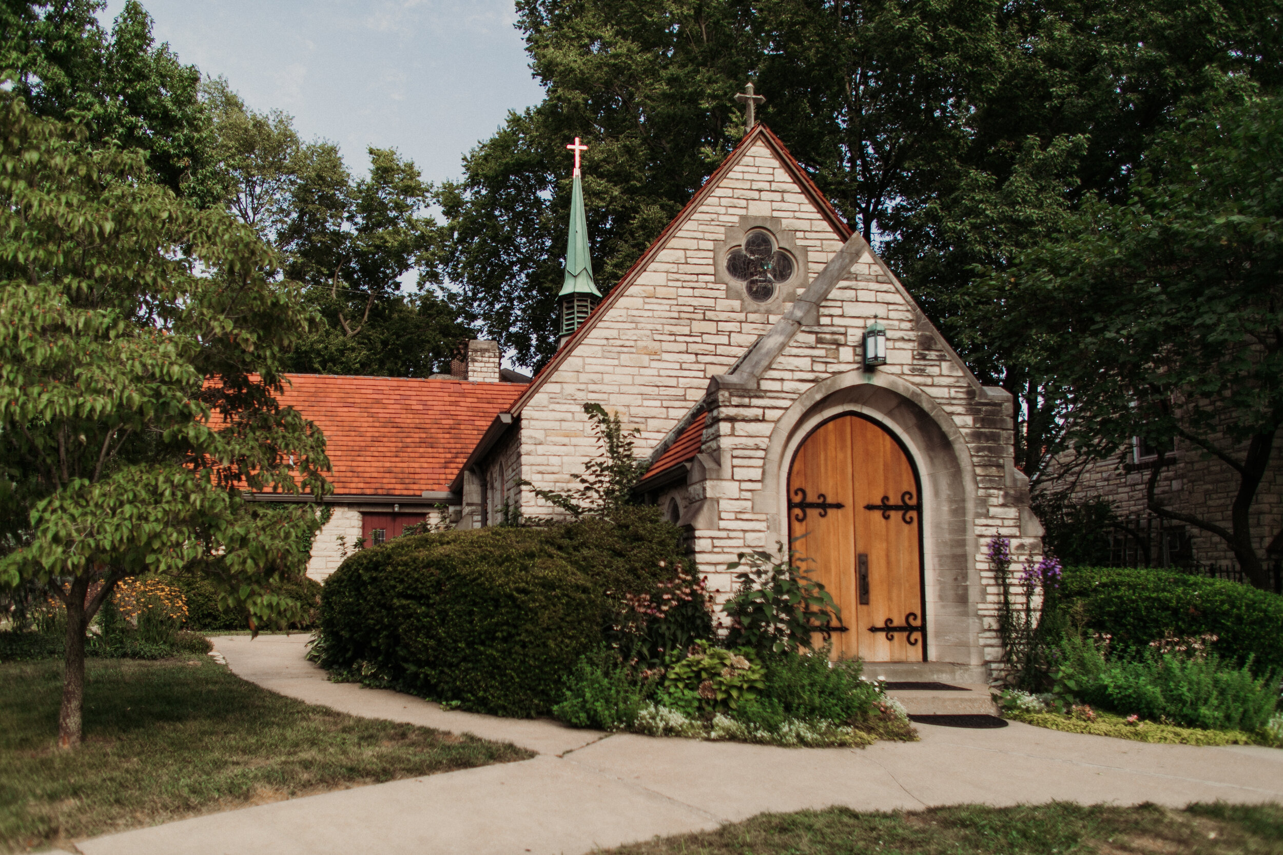 Kansas City Mo Pilgrim Chapel wedding -2.jpg