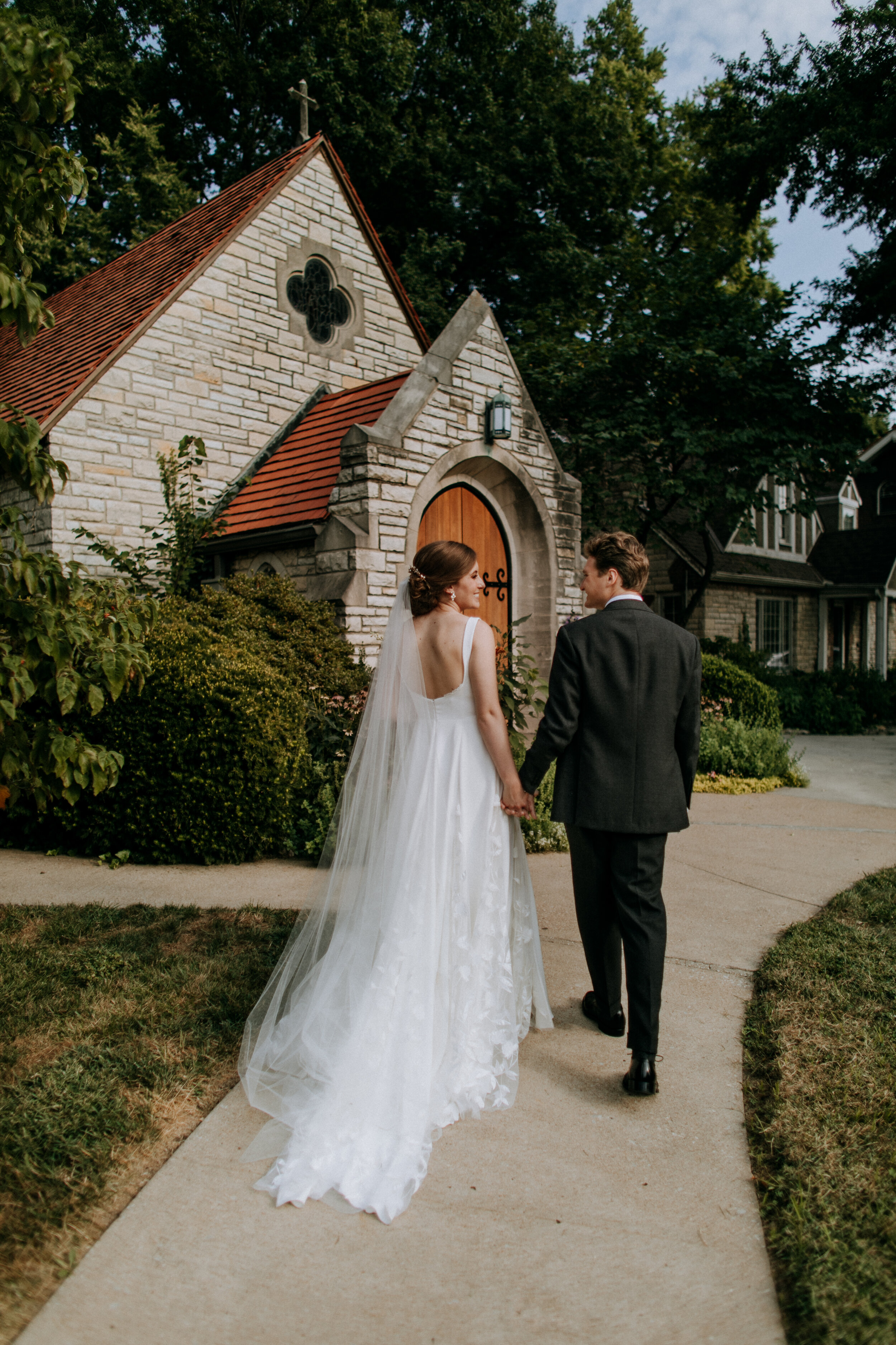 Kansas City Mo Pilgrim Chapel wedding -30.jpg