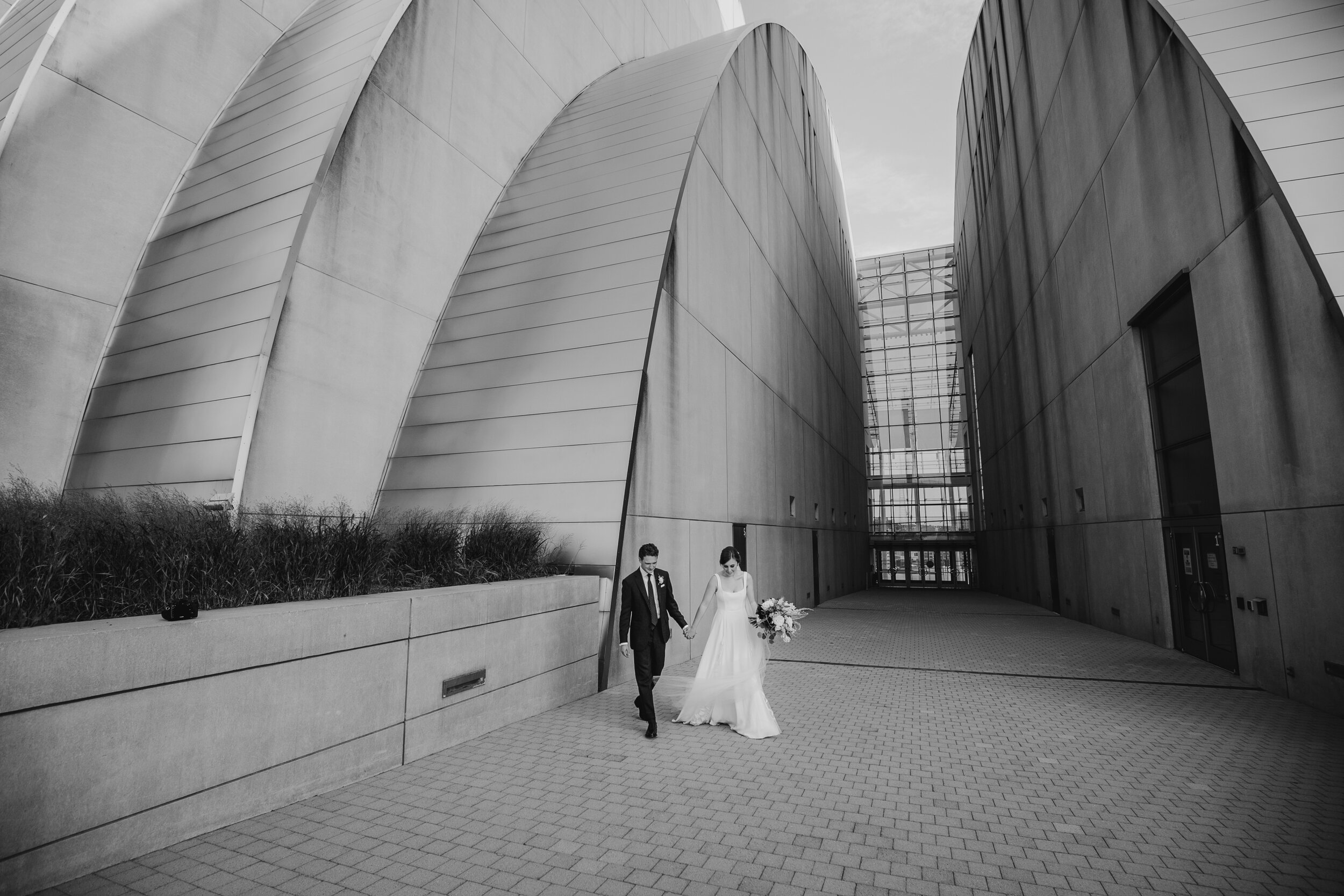 Kansas City Mo Pilgrim Chapel wedding -58.jpg
