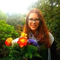 headshot - flowers.jpg