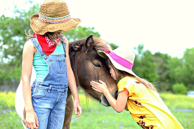 MOTHER(HOOD) | SHAUNA LOVES TEXAS