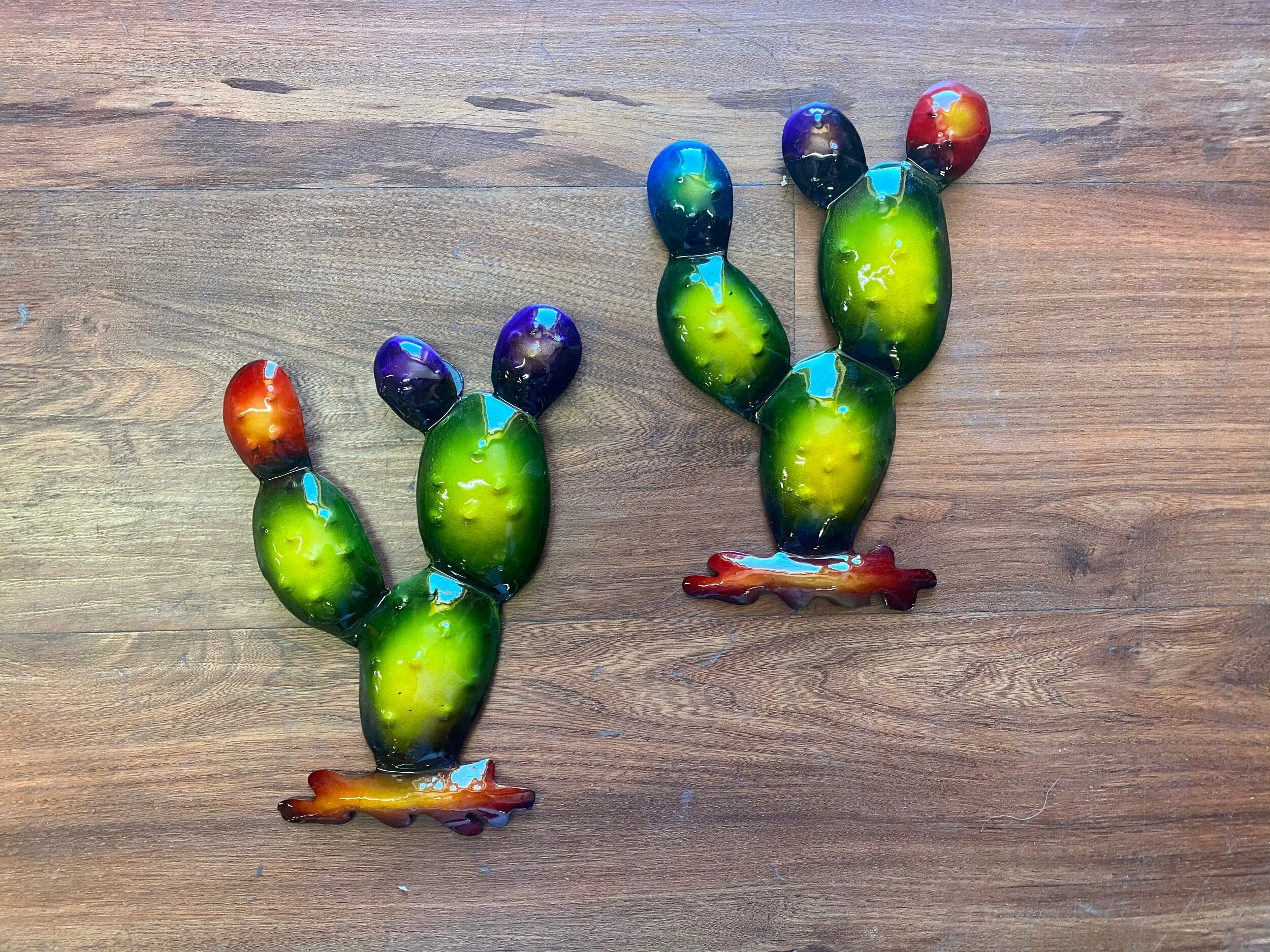 FEDB43DC-F13D-4892-9B8B-CD230492A9F1