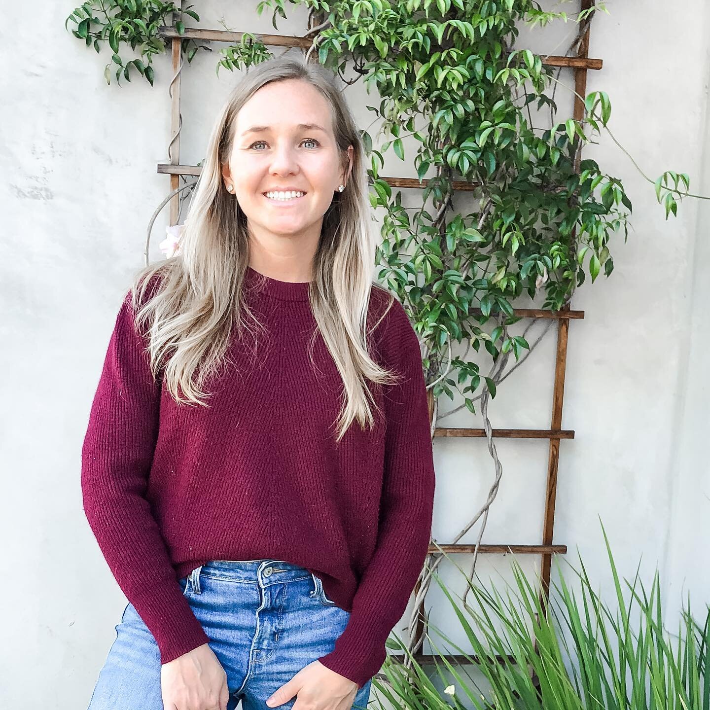 If you don&rsquo;t listen to the pebbles, you&rsquo;ll get sent a boulder ⁣
⁣
If you&rsquo;ve been feeling disconnected from yourself, tired, bloated, having irregular periods or PMS, and just feeling like something is off  now&rsquo;s the time to in