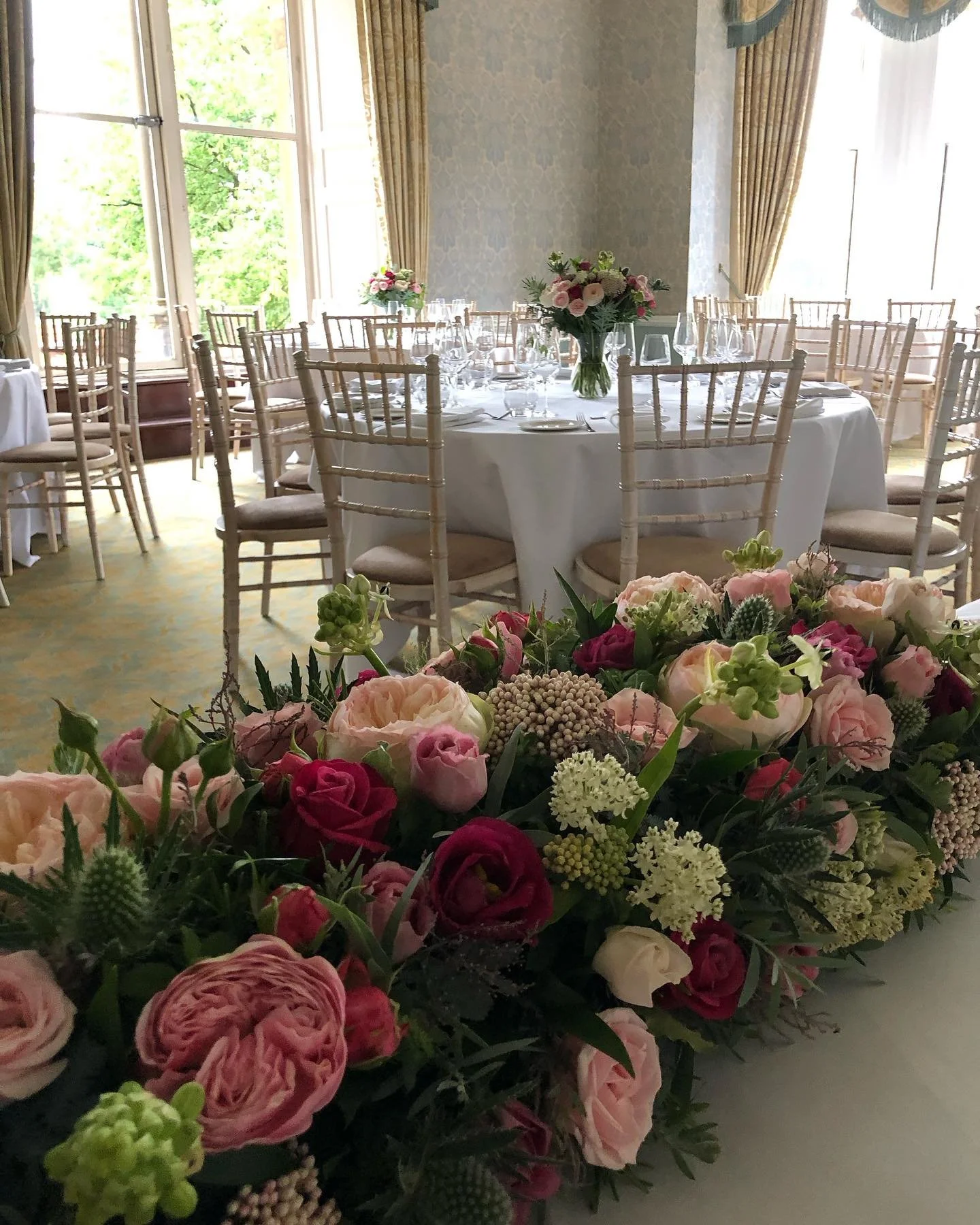 Gorgeous pink palette for Charlotte &amp; Oli last weekend @ettingtonparkhotel - a joy to create, and a lovely couple to work with 🥂 .
.
.
#jh_floraldesign #florist #shoplocal #smalllocalbusiness #flowers #bouquets #weddingflorist #forestofdean #sup